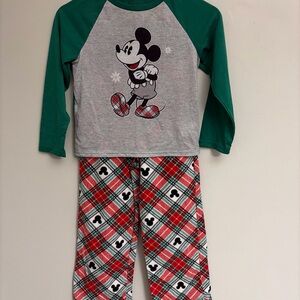 Disney Kids Holiday Mickey Mouse Green and Gray Pajama Set size 8